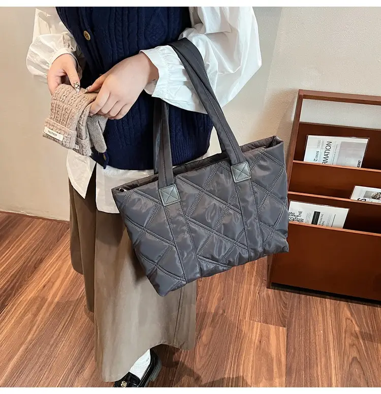 2025 Women's Quilted Nylon Tote Bag Large Capacity — feature 41