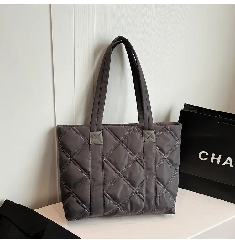 2025 Women's Quilted Nylon Tote Bag Large Capacity — feature 59