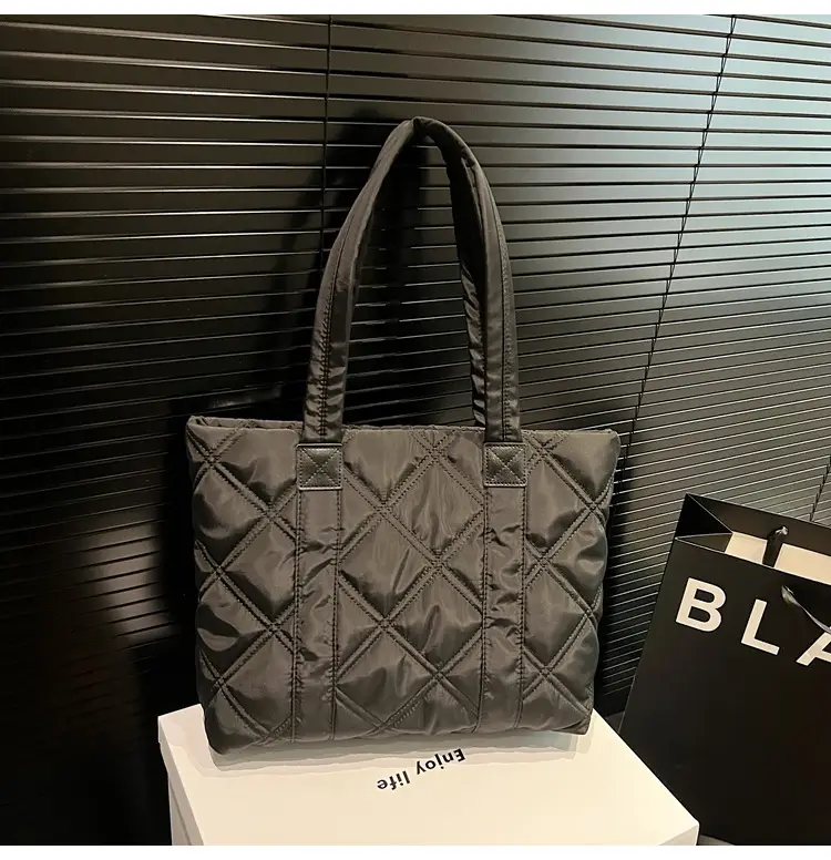 2025 Women's Quilted Nylon Tote Bag Large Capacity — feature 67