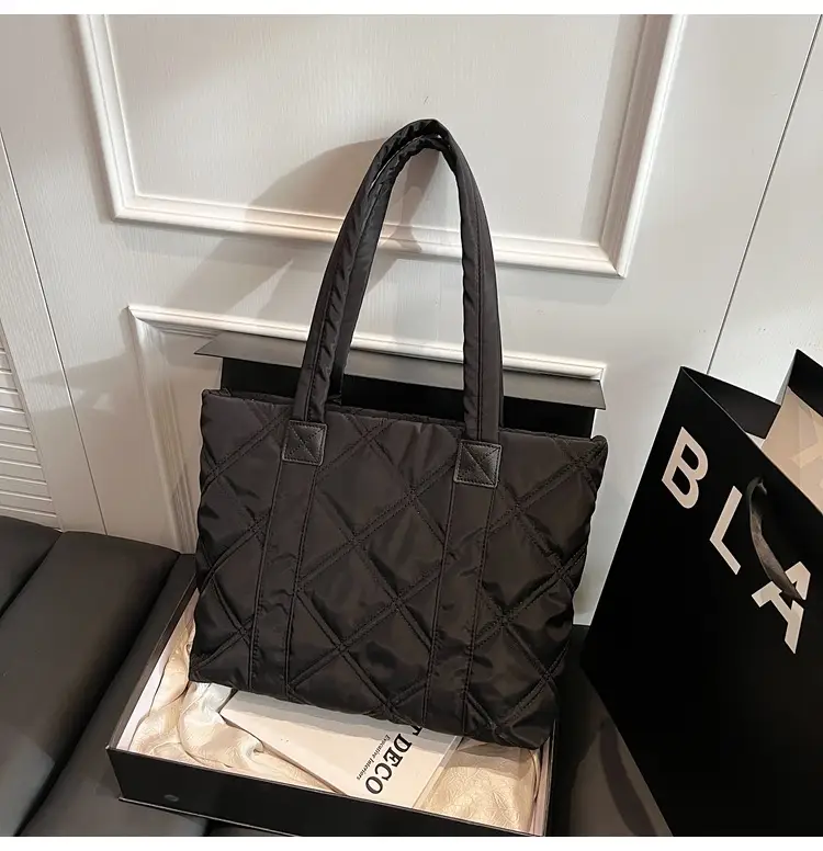 2025 Women's Quilted Nylon Tote Bag Large Capacity — feature 74
