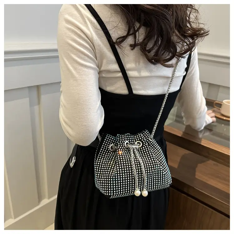 Full Diamond Chain Bucket Bag for Women Black — feature 10