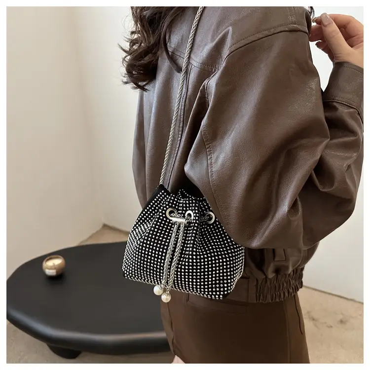 Full Diamond Chain Bucket Bag for Women Black — feature 12