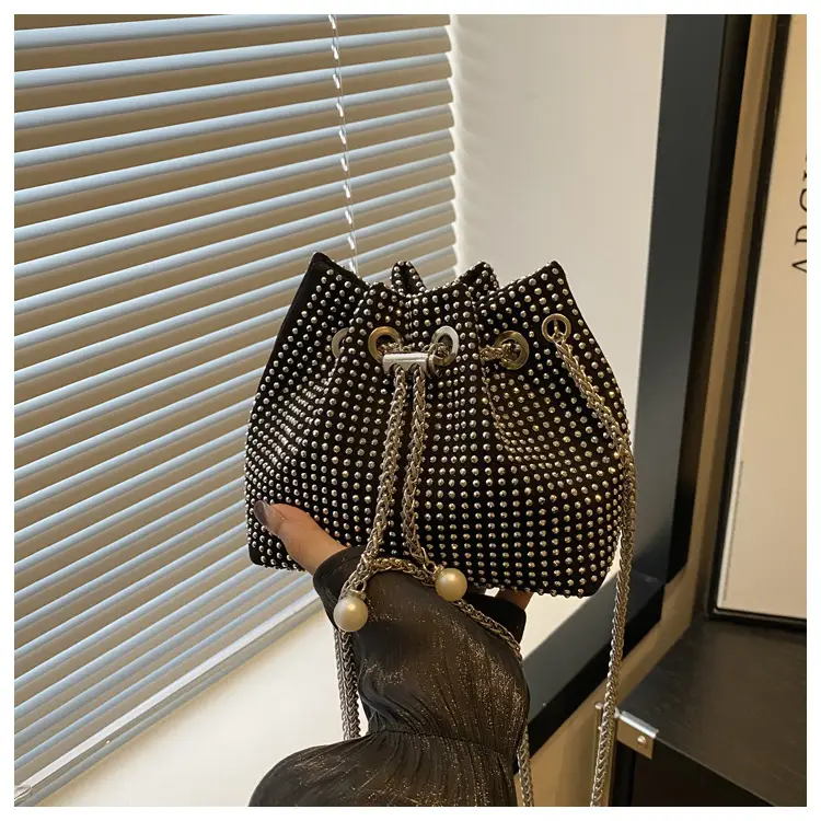 Full Diamond Chain Bucket Bag for Women Black
