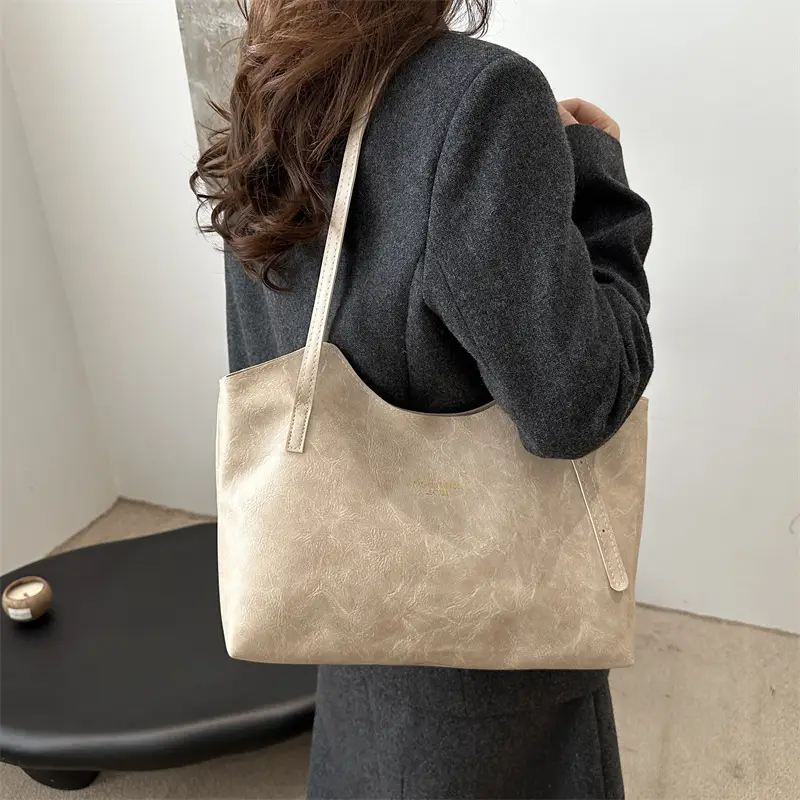 Brown Leather Tote Bag for Women Autumn Winter Commute - Image 6