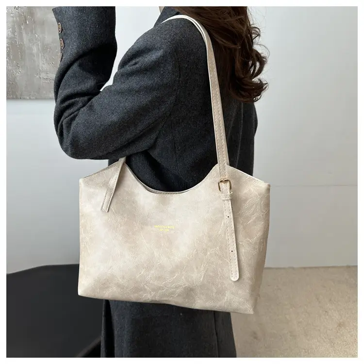 Brown Leather Tote Bag for Women Autumn Winter Commute — feature 14