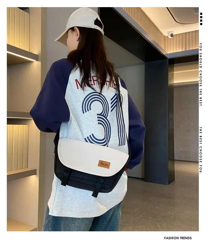 Men Women Crossbody Bag Black White Large Capacity — feature 1