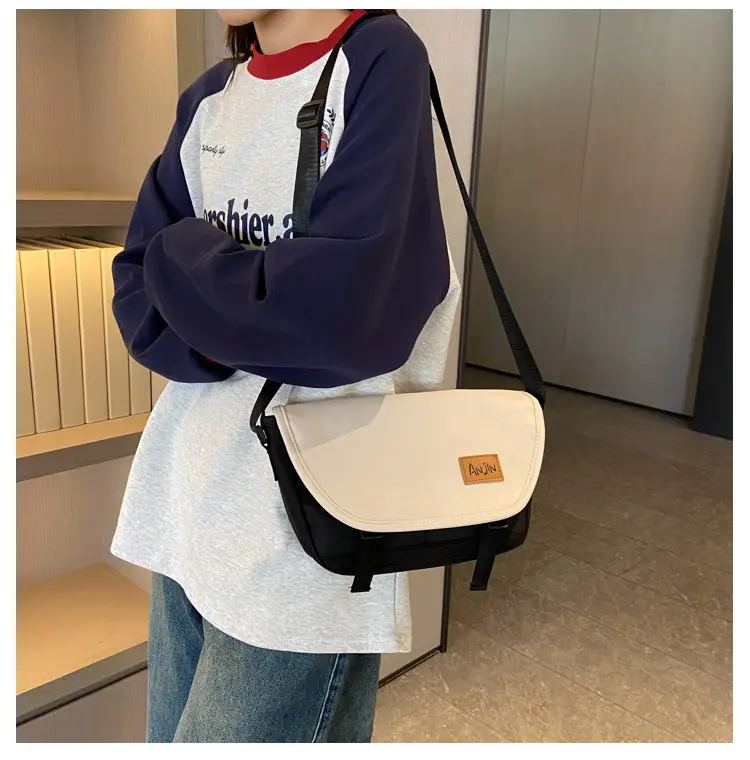 Men Women Crossbody Bag Black White Large Capacity — feature 15