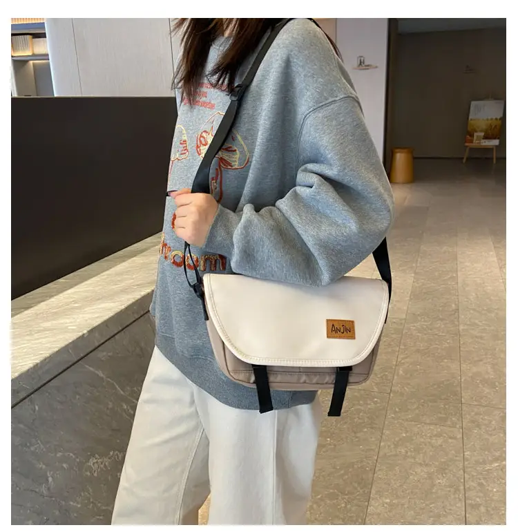 Men Women Crossbody Bag Black White Large Capacity — feature 20