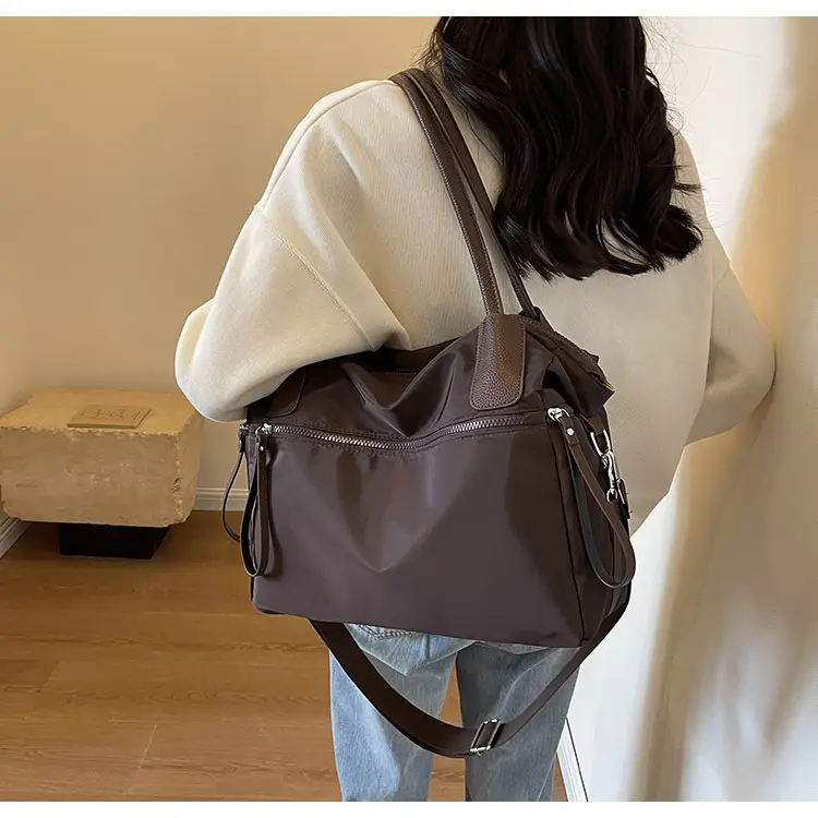 Women's Large Capacity Black Nylon Tote Bag Autumn Winter Crossbody — feature 17