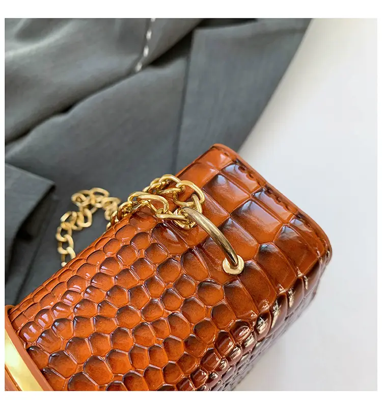 Red Croc Texture Women's Shoulder Bag with Chain — feature 15