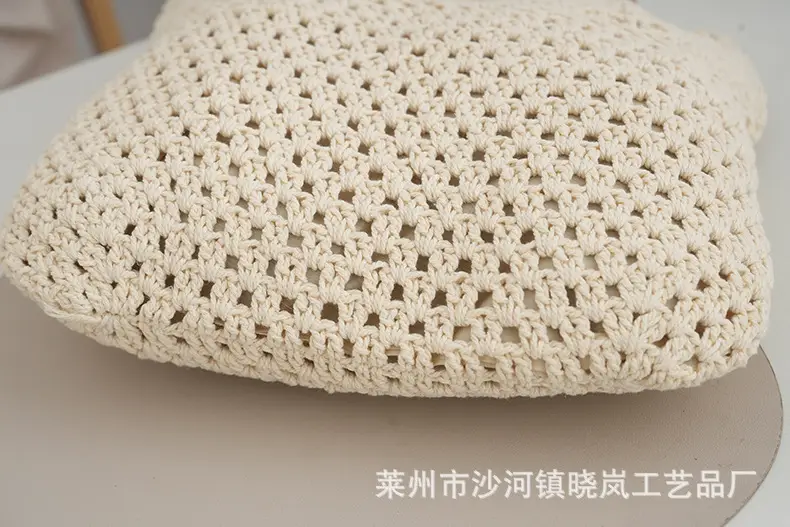 Women's Straw Woven Shoulder Bag Brown & White — feature 7
