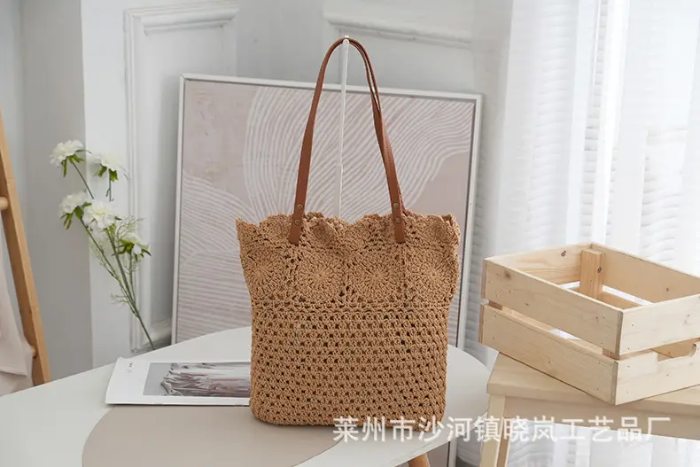 Women's Straw Woven Shoulder Bag Brown & White - Image 2