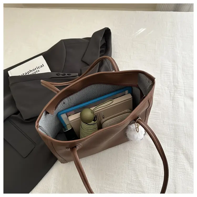Women's Large Capacity Textured Tote Bag Cream Brown — feature 11