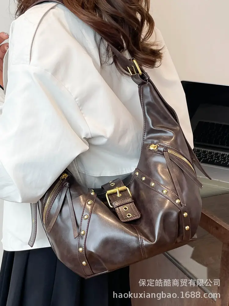 Women's Rivet Single Shoulder Crossbody Bag Maroon 2024 - Image 4