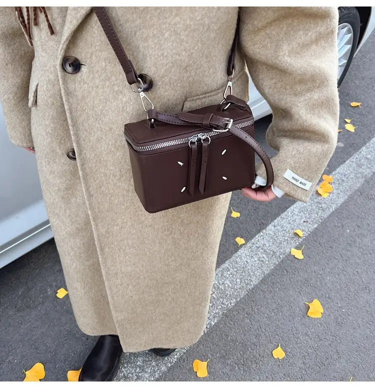Red Square Crossbody Bag for Women 2024 — feature 16