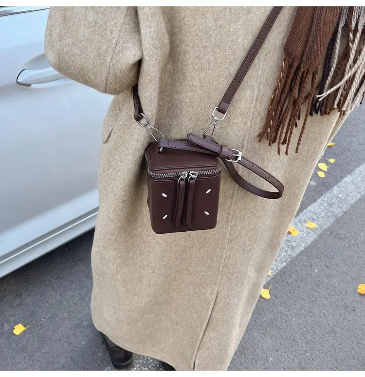 Red Square Crossbody Bag for Women 2024 — feature 19