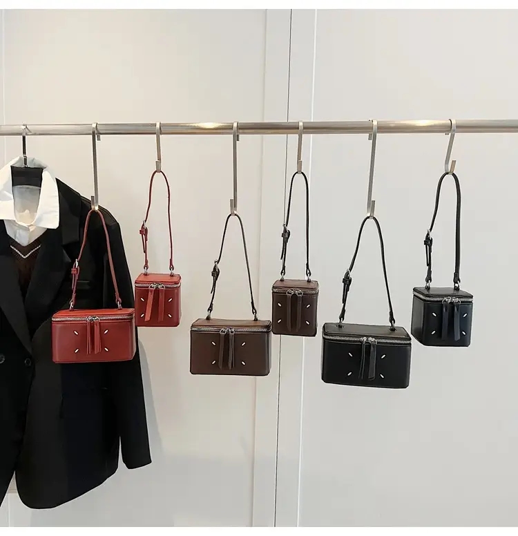 Red Square Crossbody Bag for Women 2024 — feature 2