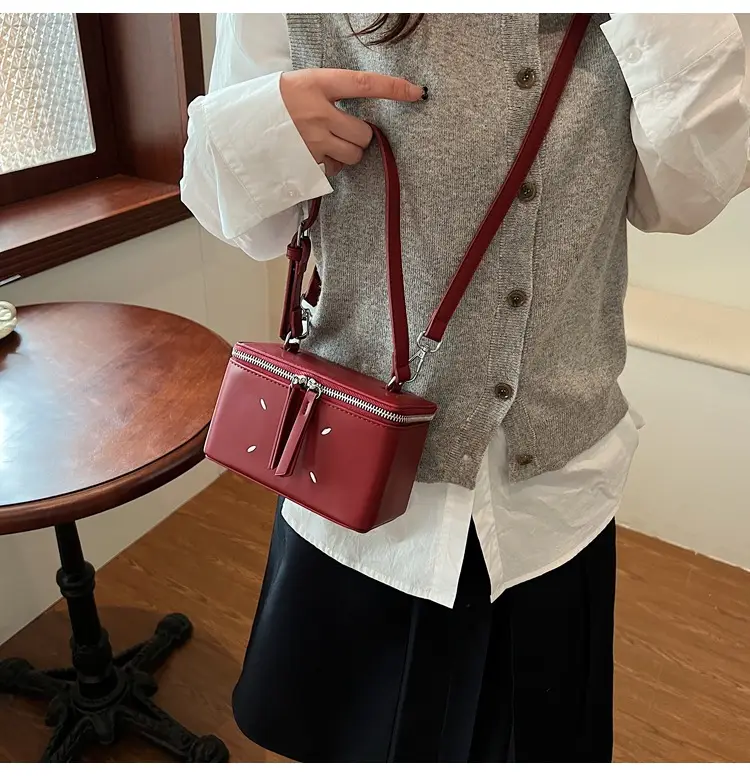 Red Square Crossbody Bag for Women 2024 — feature 21