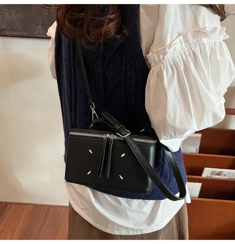 Red Square Crossbody Bag for Women 2024 — feature 33