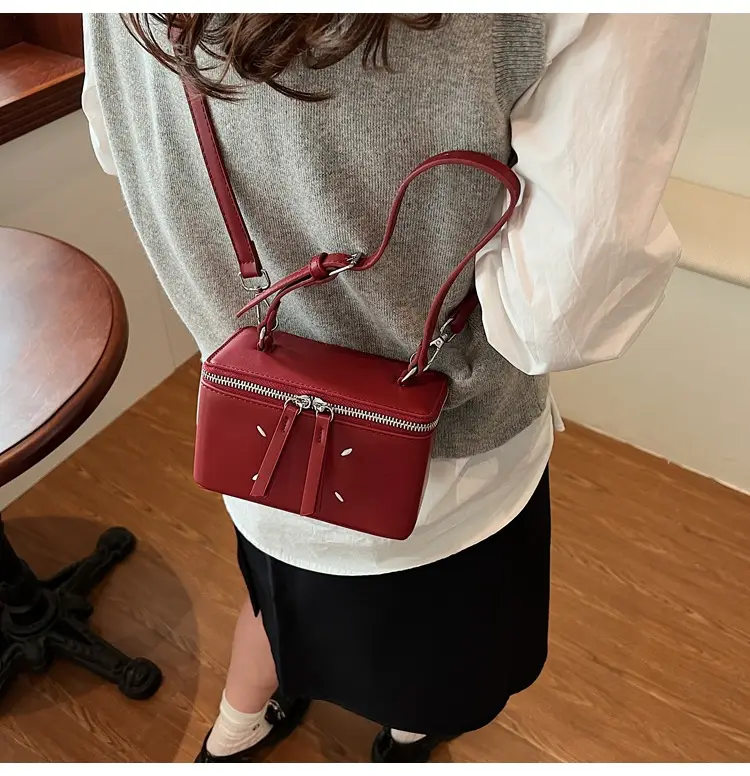 Red Square Crossbody Bag for Women 2024 - Image 3