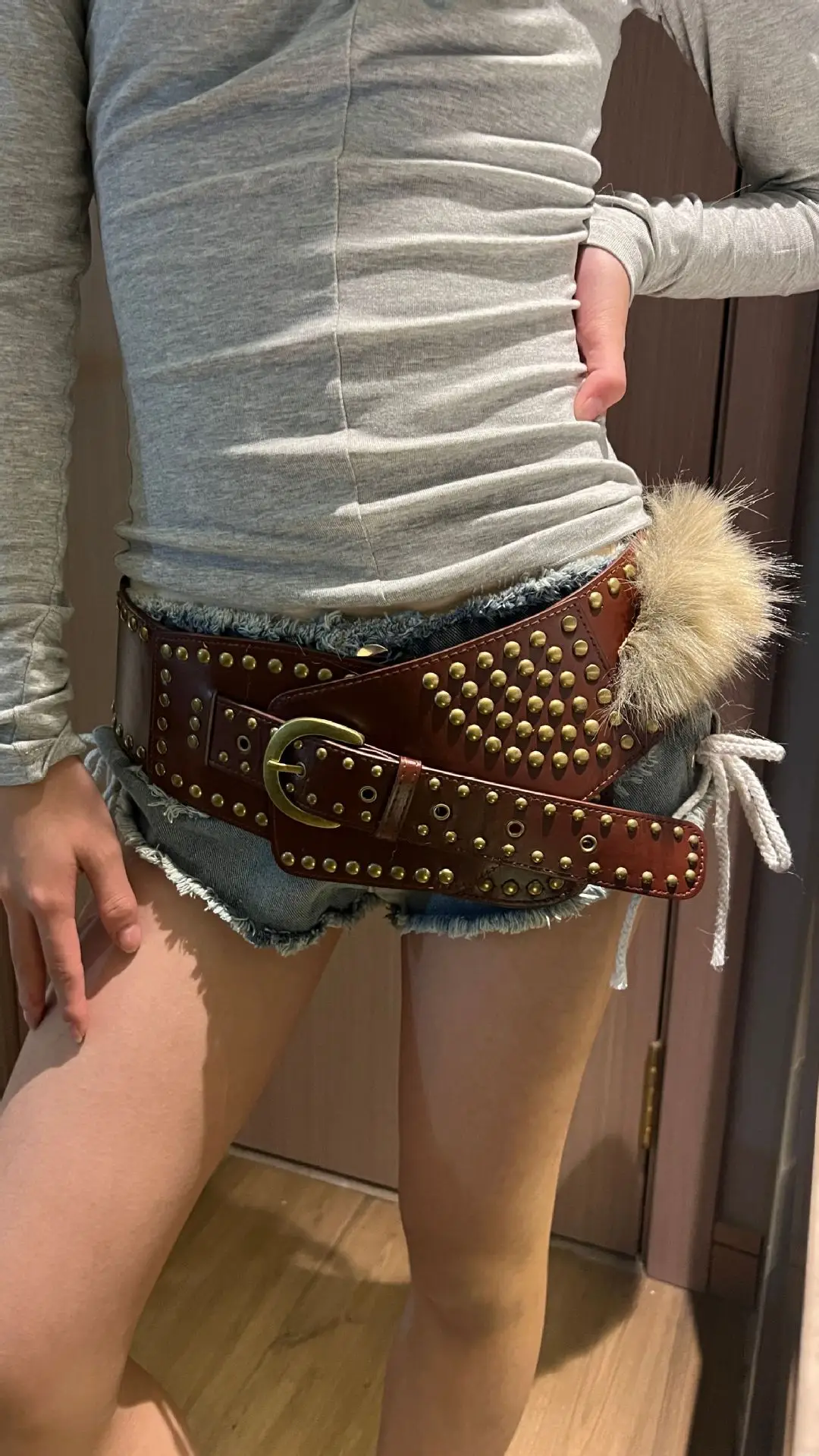 Punk Mao Mao Belt with Rivet & Fur Trim — feature 10