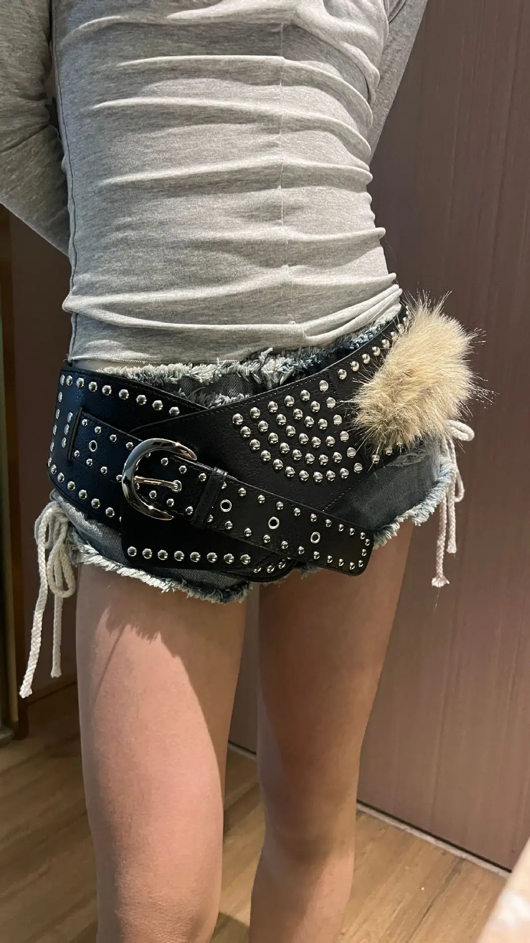 Punk Mao Mao Belt with Rivet & Fur Trim — feature 9