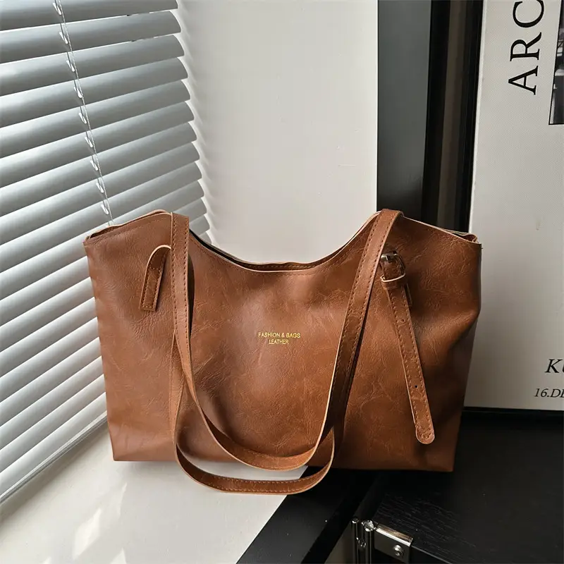 Women's Brown Leather Shoulder Bag Large Capacity Winter Commuter - Image 8