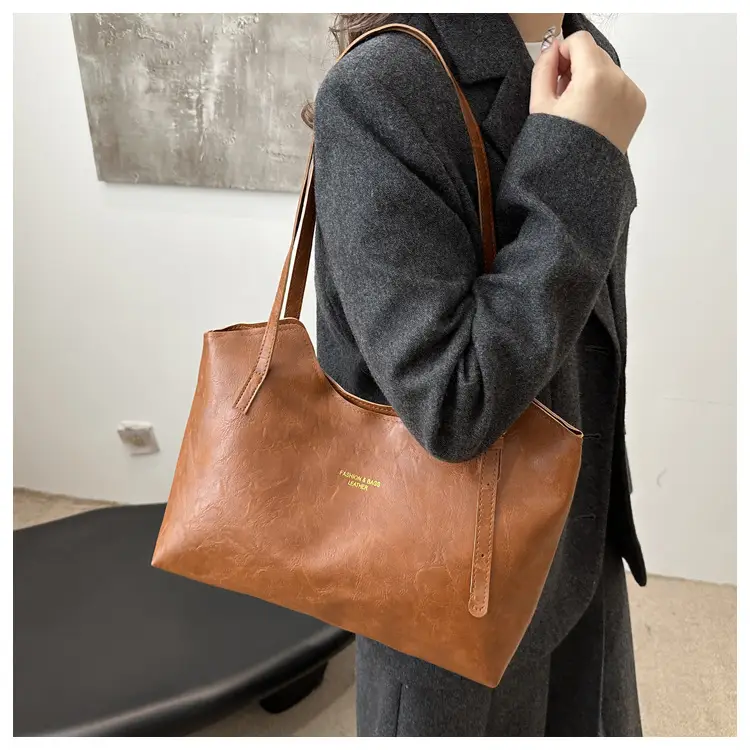 Women's Brown Leather Shoulder Bag Large Capacity Winter Commuter — feature 11