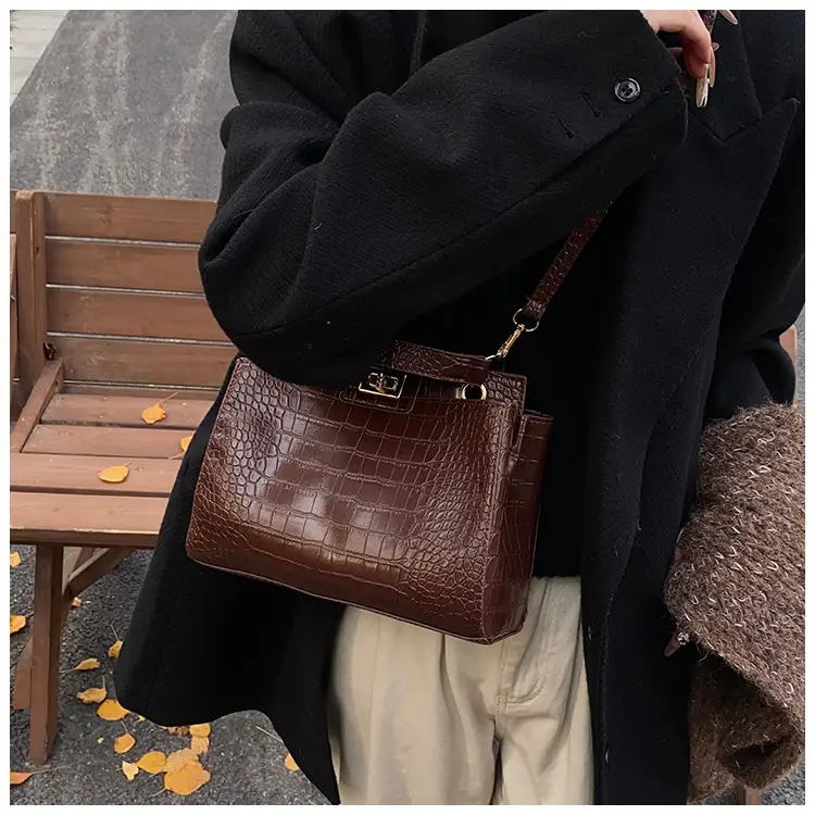 Vintage Croc Leather Shoulder Bag Brown Women 2024 — feature 14