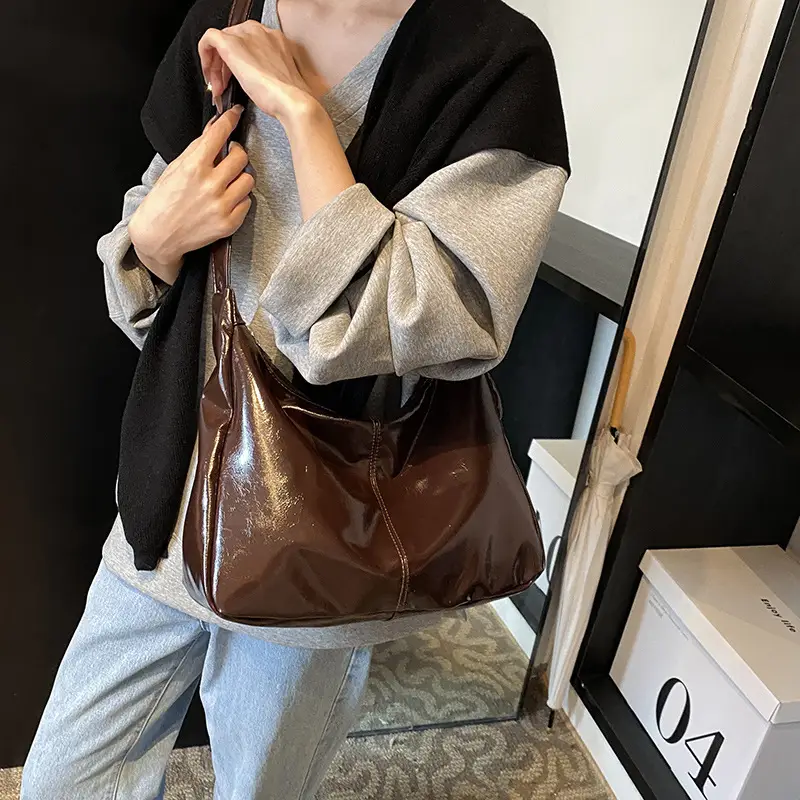 Black Vintage Fashion Shoulder Bag for Women 2024