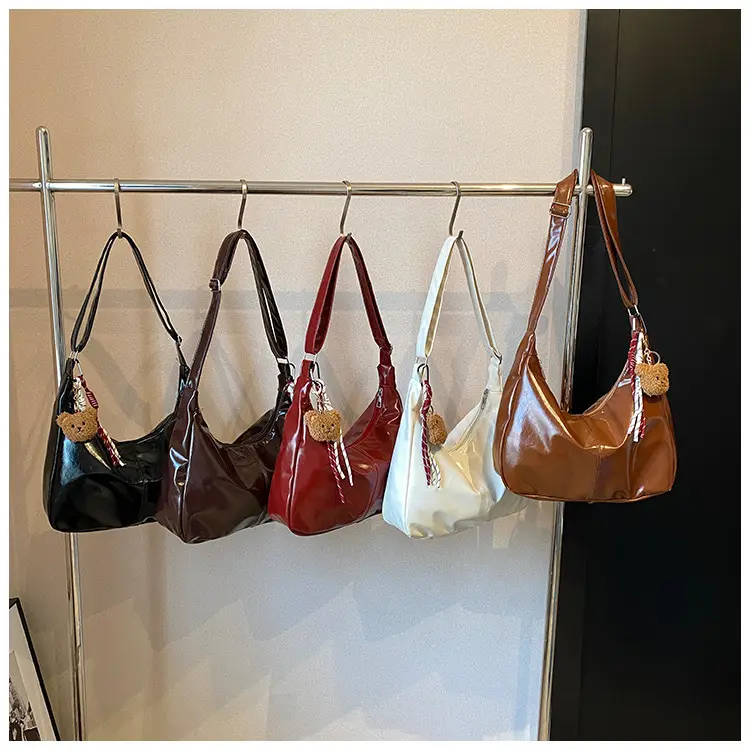 Black Vintage Fashion Shoulder Bag for Women 2024 — feature 1