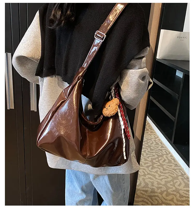 Black Vintage Fashion Shoulder Bag for Women 2024 — feature 2