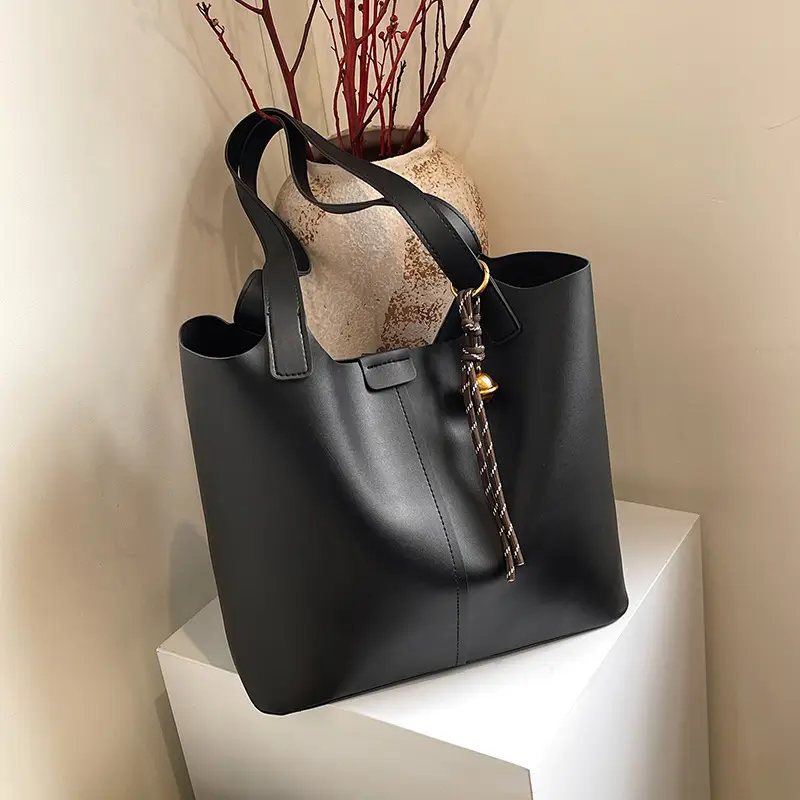 2024 New Large Capacity Fashionable Commuter All-match High-end Women's Bag - Image 5