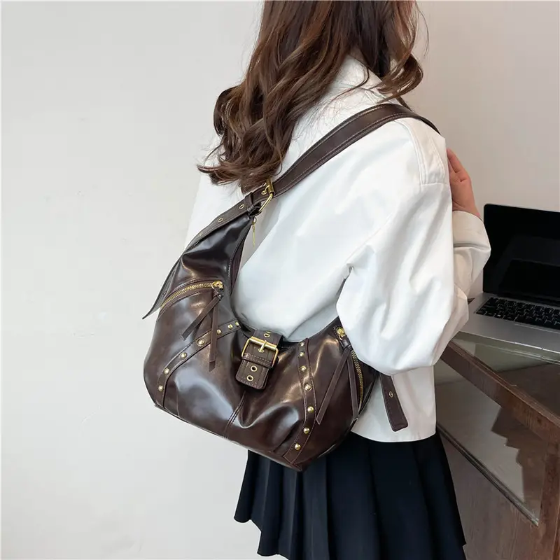 Black Retro Shoulder Bag Women Large Capacity 2025