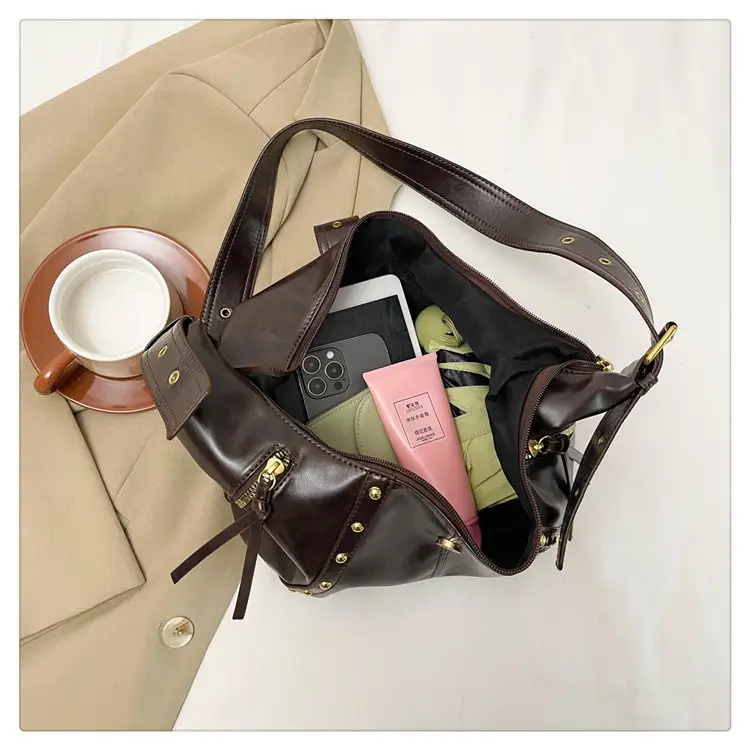 Black Retro Shoulder Bag Women Large Capacity 2025 — feature 47