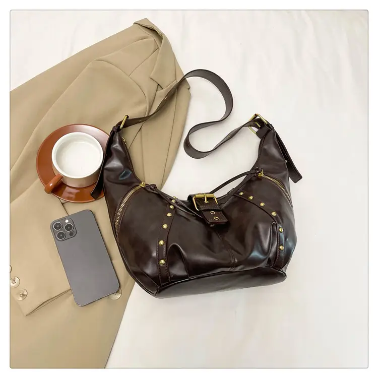 Black Retro Shoulder Bag Women Large Capacity 2025 — feature 49
