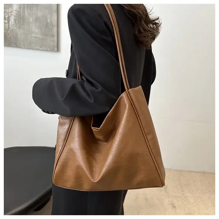 Women's 2024 Winter Retro Tote Bags Brown Black Brown — feature 8
