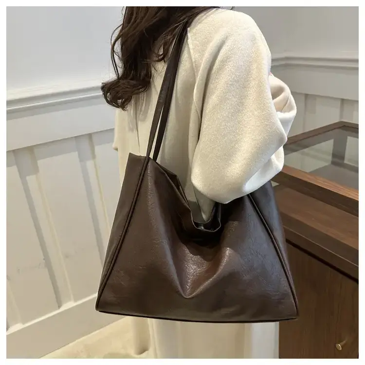 Women's 2024 Winter Retro Tote Bags Brown Black Brown — feature 9