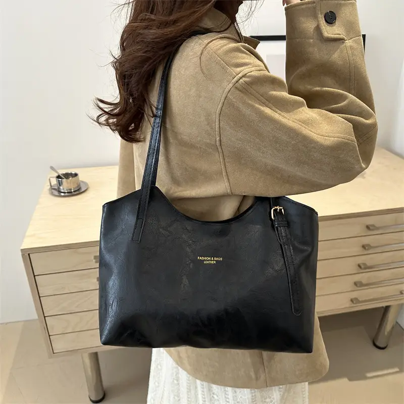 Women's Large Capacity Retro Underarm Bag 2024 - Image 7