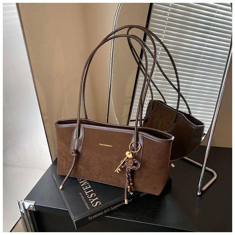 Black Crossbody Tote Bag for Women 2024 Winter Commute — feature 13
