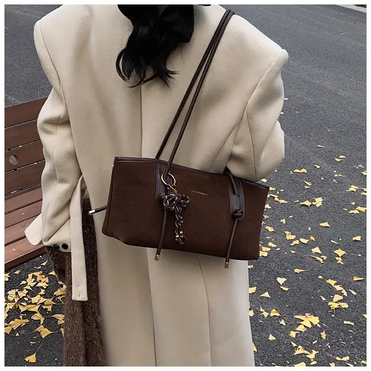 Black Crossbody Tote Bag for Women 2024 Winter Commute — feature 25
