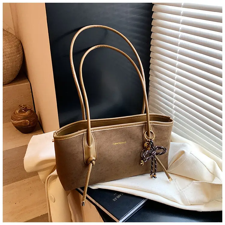 Black Crossbody Tote Bag for Women 2024 Winter Commute — feature 8