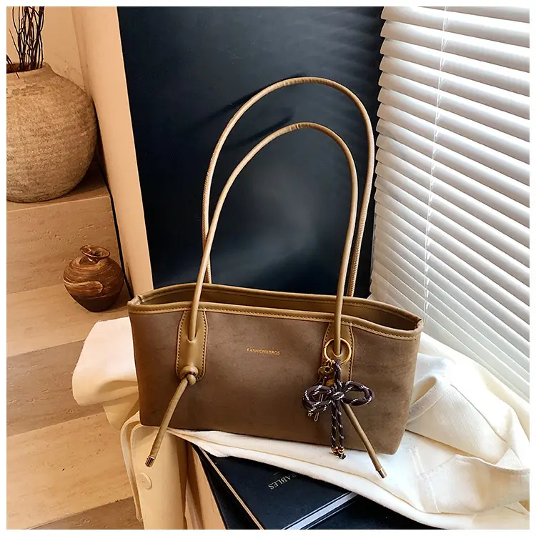 Black Crossbody Tote Bag for Women 2024 Winter Commute — feature 9