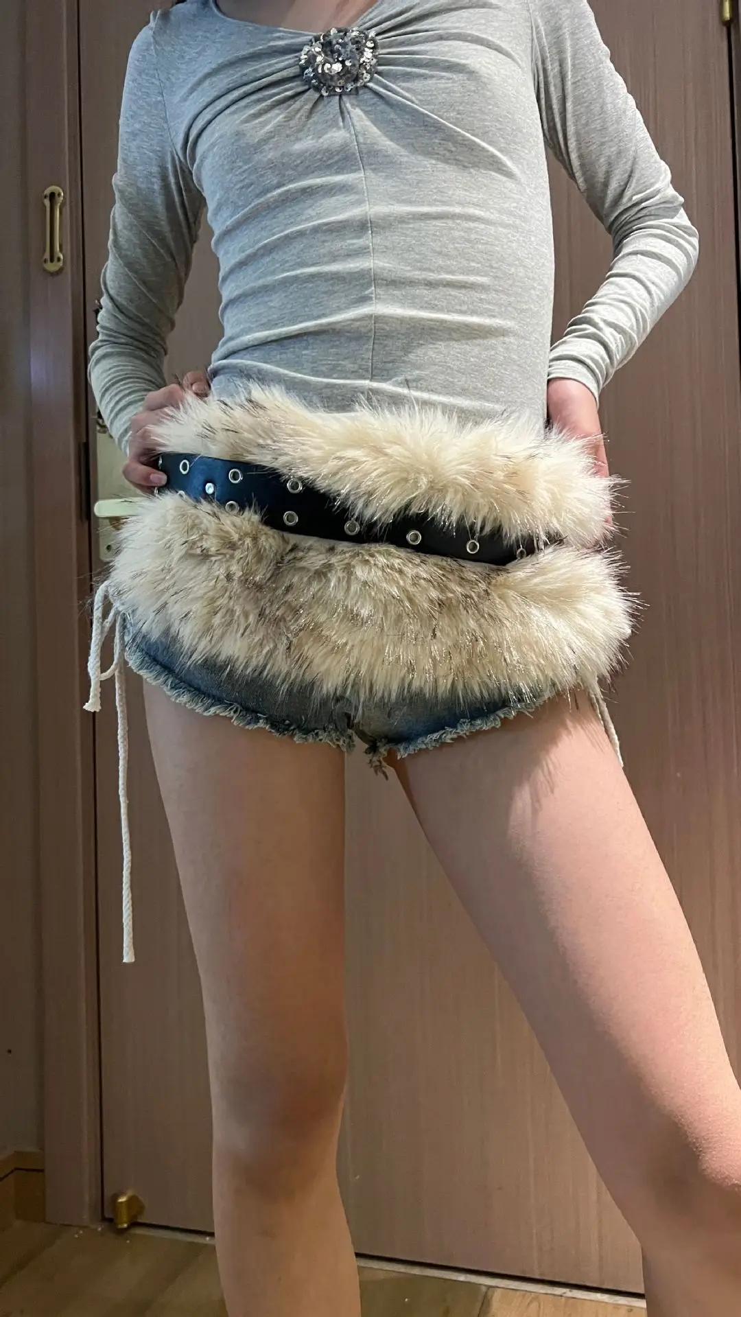 White Faux Fur Belted Waist Belt with Metal Buckle - Image 4