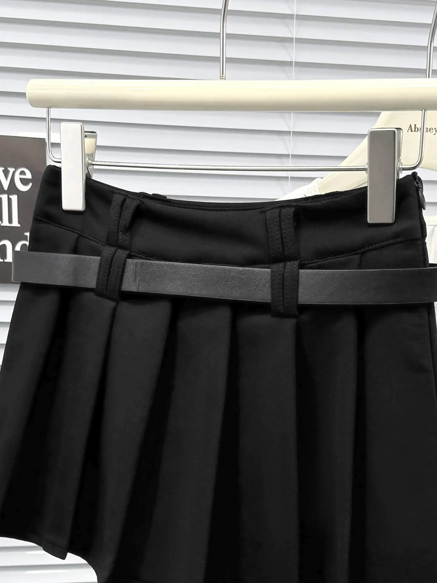 Black Pleated Skirt with Belt for Women — feature 9