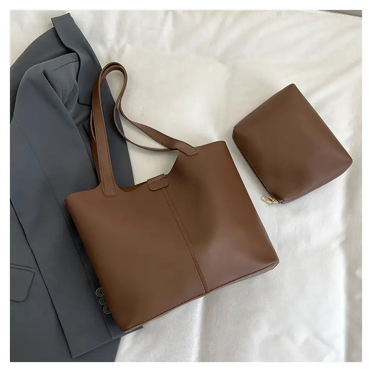 Black Leather Large Capacity Women's Tote Bag — feature 19