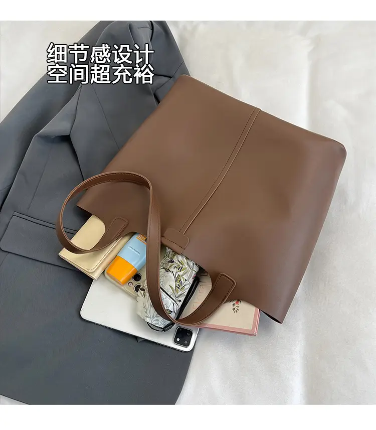 Black Leather Large Capacity Women's Tote Bag — feature 6