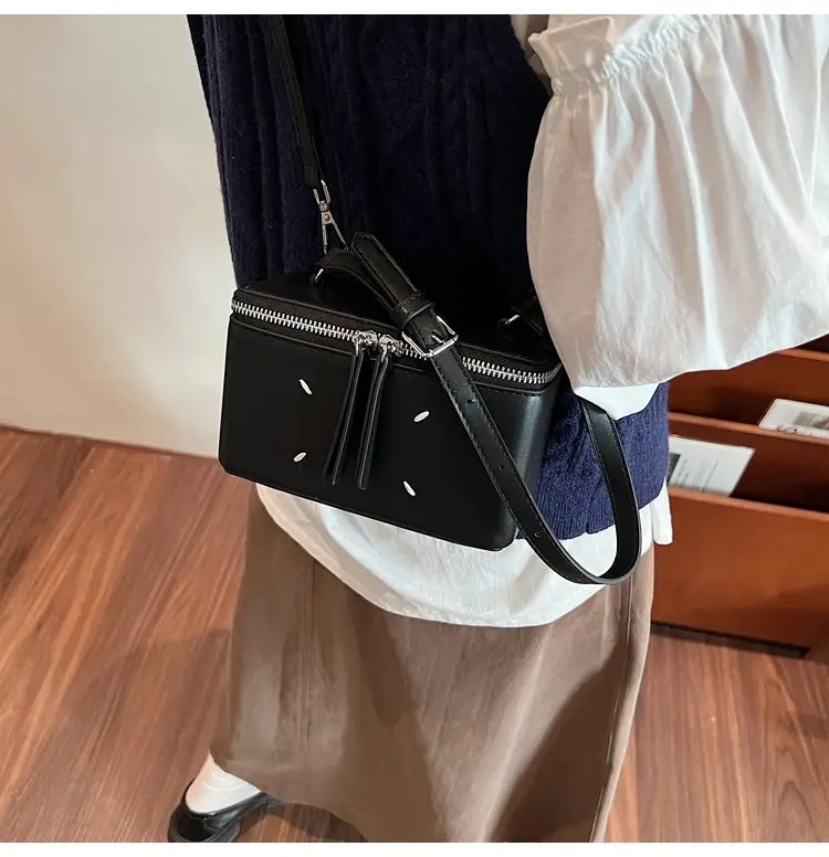Women's Match Square Box Bags Red 2025 — feature 37