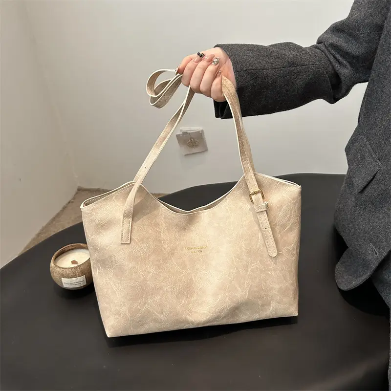 2024 Winter Black Retro Clutter Tote Bag Large Capacity - Image 7