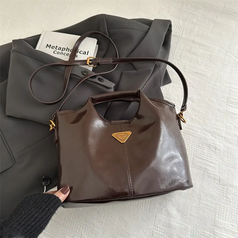 Vintage Black Leather Shoulder Bag for Women 2024 - Image 2